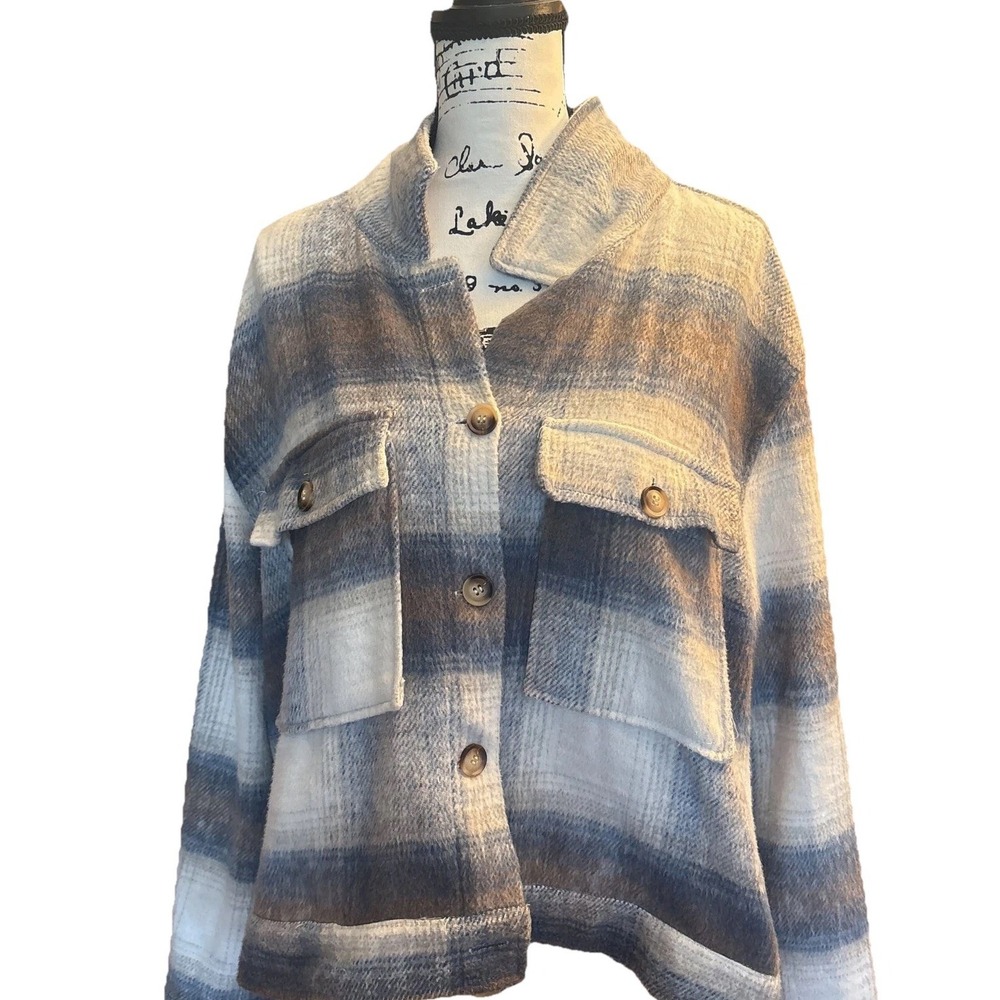UMGEE Blue, Gray and Cream Plaid Cropped Jacket‎ Size 1X/XL